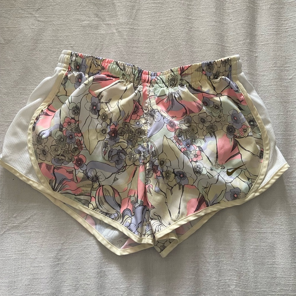 Girls Nike shorts
